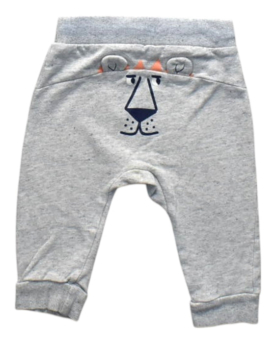 A Grey Sweatpants from Seed in size 12-18M for boy. (Back View)