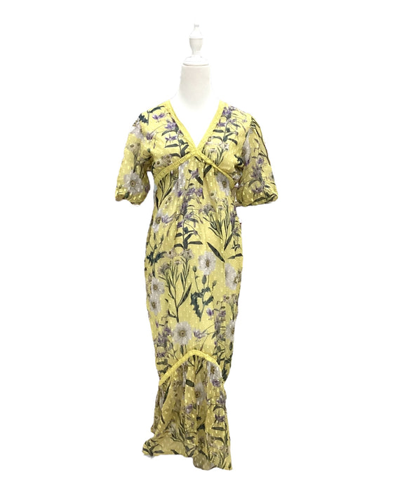 A Yellow Long Sleeve Dresses from Hope & Ivy in size Maternity-M for maternity. (Front View)