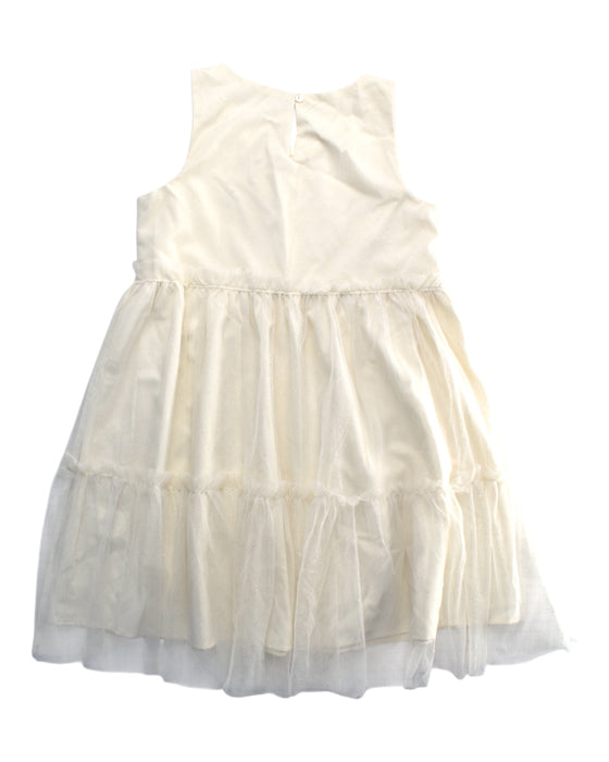 A Ivory Sleeveless Dresses from Seed in size 4T for girl. (Back View)