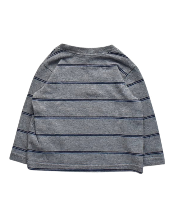 A Grey Long Sleeve Tops from United Colors Of Benetton in size 6-12M for boy. (Back View)