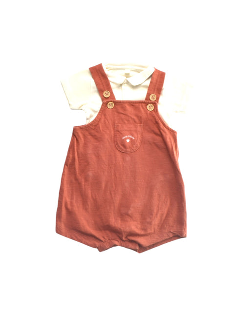 A White Overall Shorts from Tartine et Chocolat in size 6-12M for girl. (Front View)