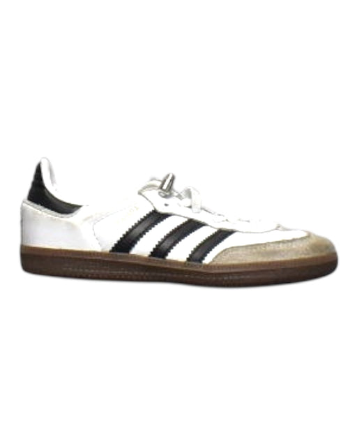 A White Sneakers from Adidas in size 5T for boy. (Front View)