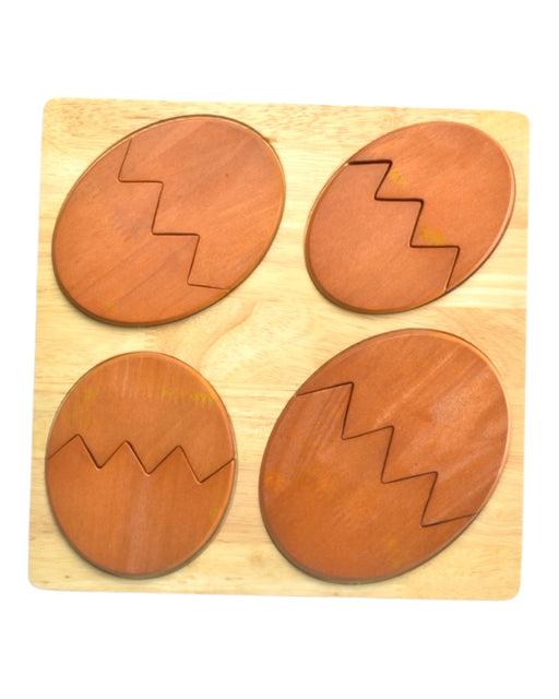 A Brown Board Games & Puzzles from Q Toys in size 2T for neutral. (Front View)