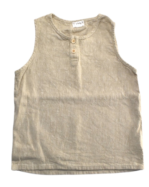 A Beige Sleeveless Shirts from Jamie Kay in size 4T for girl. (Front View)