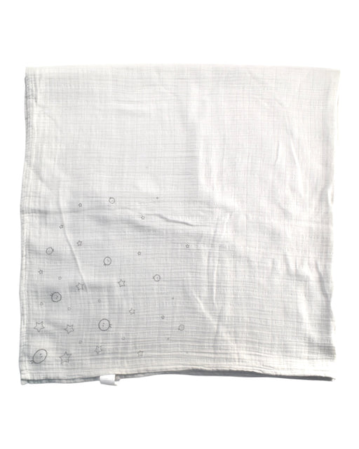 A White Swaddles from Mori in size O/S for boy. (Front View)