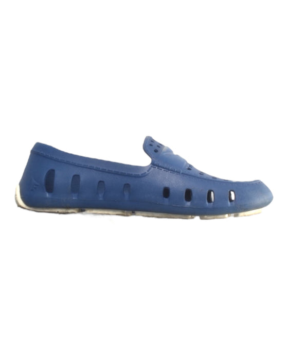 A Blue Loafers & Moccasins from Floafers in size 6T for boy. (Front View)