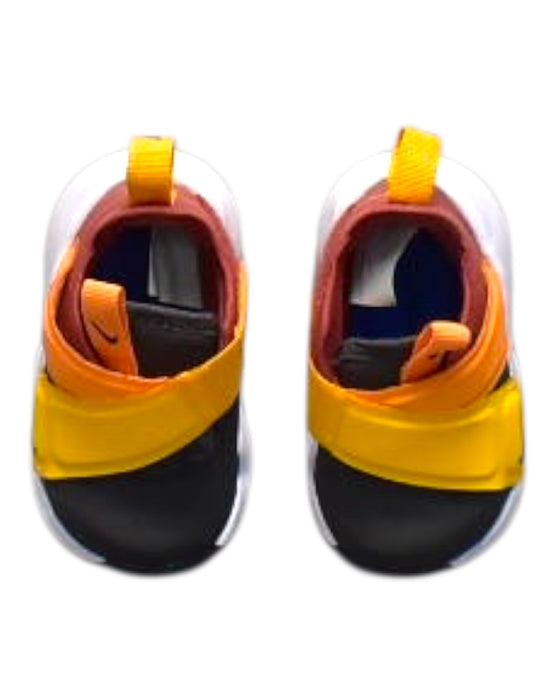 A Multicolour Sneakers from Nike in size 6-12M for boy. (Back View)