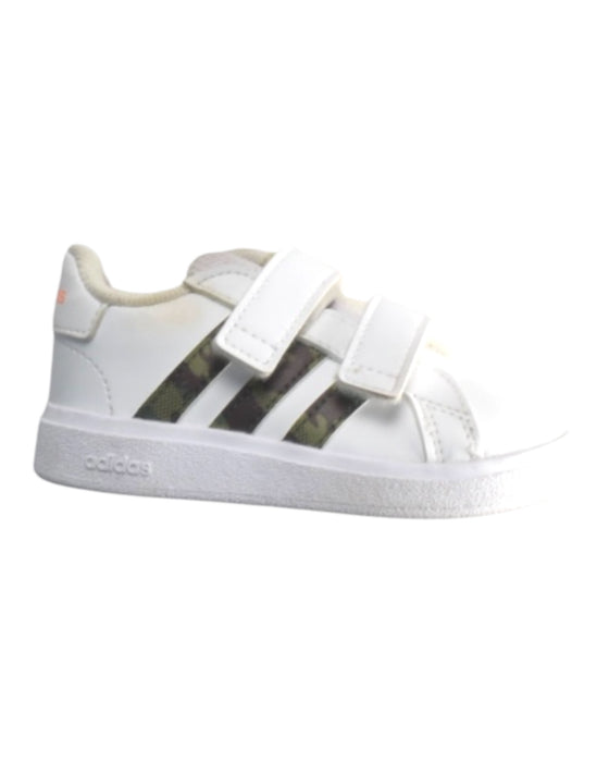 A White Sneakers from Adidas in size 12-18M for boy. (Front View)