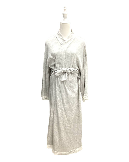 A Grey Bathrobes from Seraphine in size Maternity-L for maternity. (Front View)