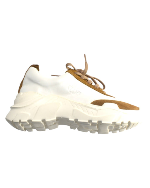 A White Sneakers from Bonpoint in size 10Y for girl. (Front View)