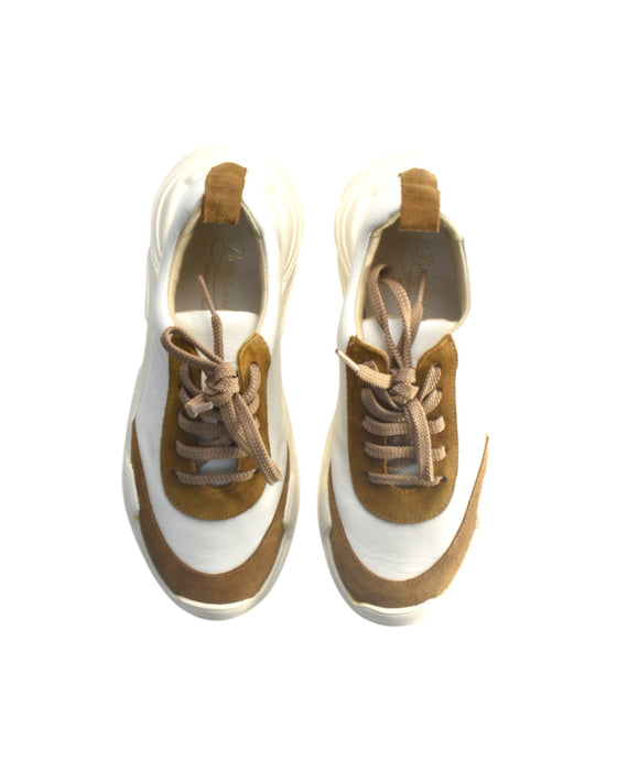 A White Sneakers from Bonpoint in size 10Y for girl. (Back View)