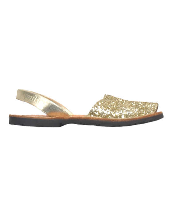 A  Flats from Avarcashop in size 6T for girl. (Front View)