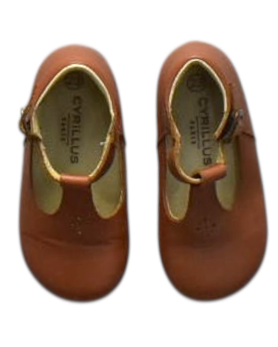 A Brown Booties from Cyrillus in size 18-24M for boy. (Back View)