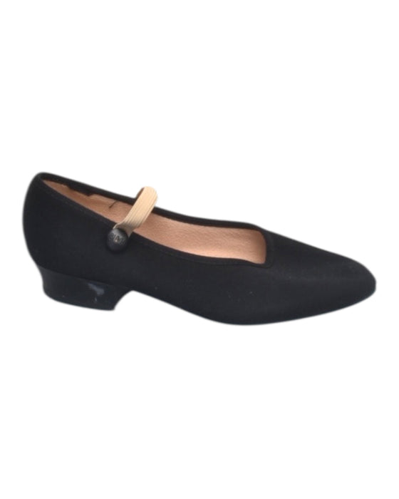A Black Flats from Bloch in size 6T for girl. (Front View)