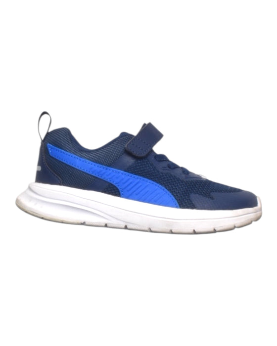 A Navy Sneakers from Puma in size 6T for boy. (Front View)