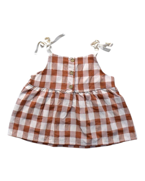 A White Sleeveless Dresses from Petite Lucette in size 3T for girl. (Back View)