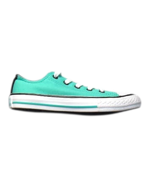 A Teal Sneakers from Converse in size 6T for boy. (Front View)