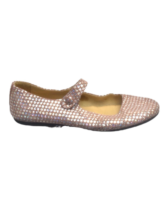 A Pink Flats from Manuela de Juan in size 6T for girl. (Front View)