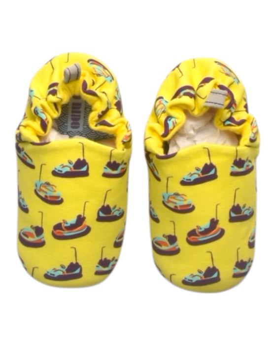A Yellow Slip Ons from Poco Nido in size 18-24M for boy. (Back View)