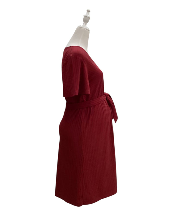 A Burgundy Short Sleeve Dresses from Dear in size Maternity-S for maternity. (Back View)