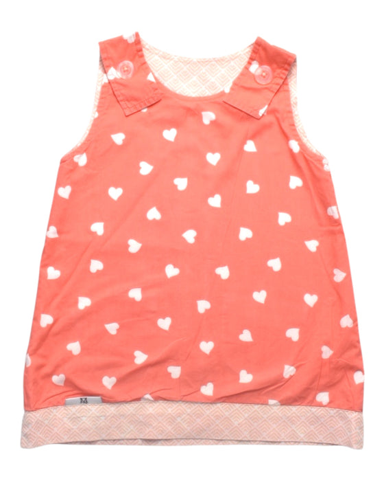 A Pink Sleeveless Dresses from Maison Q in size 2T for girl. (Front View)