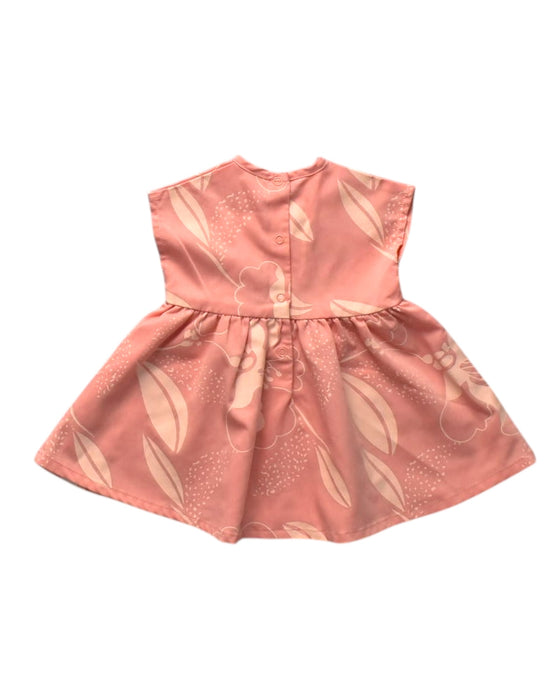 A Pink Sleeveless Dresses from Le Petit Society in size 3T for girl. (Back View)
