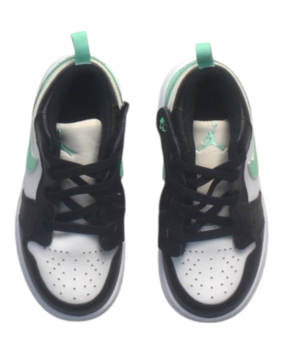 A Multicolour Sneakers from Air Jordan in size 4T for boy. (Front View)