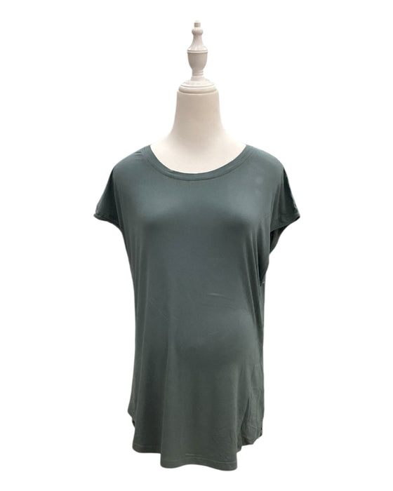 A Green Short Sleeve Tops from Cadenshae in size Maternity-S for maternity. (Front View)