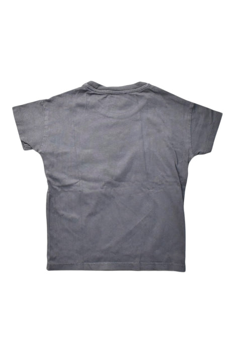 A Grey Short Sleeve T Shirts from Kenzo in size 3T for boy. (Back View)