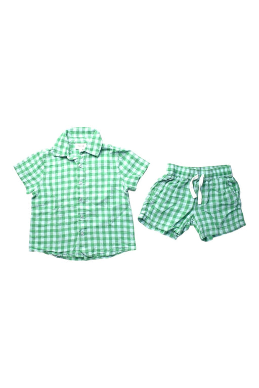 A Green Shorts Sets from Seed in size 3T for boy. (Front View)