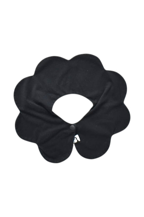 A Black Bibs from Konny in size O/S for girl. (Back View)