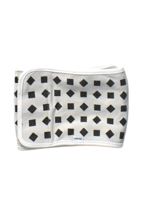 A White Other Accessories from Nanit in size 3-6M for boy. (Front View)