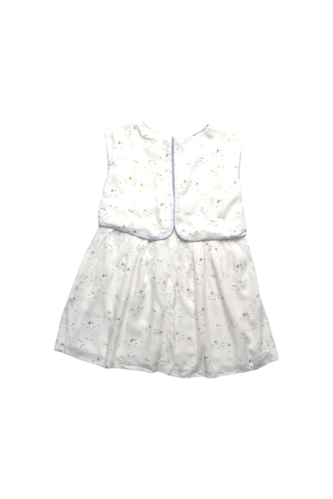 A White Sleeveless Dresses from Chateau de Sable in size 4T for girl. (Back View)