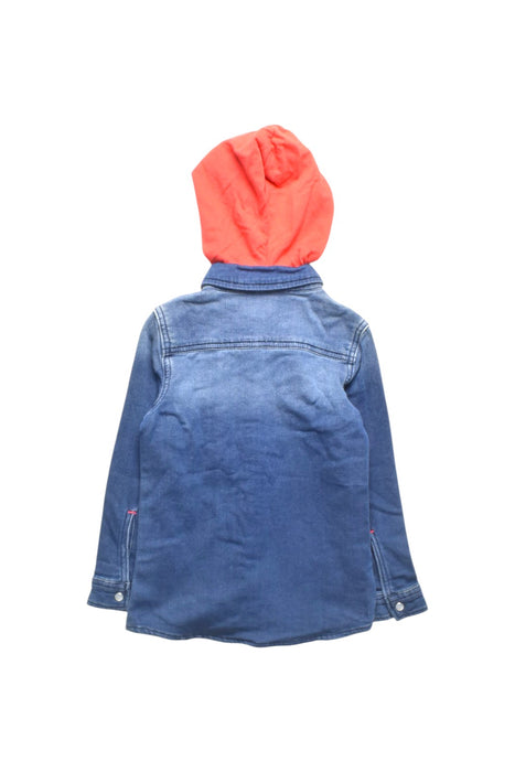 A Blue Lightweight Jackets from Guess in size 5T for boy. (Back View)