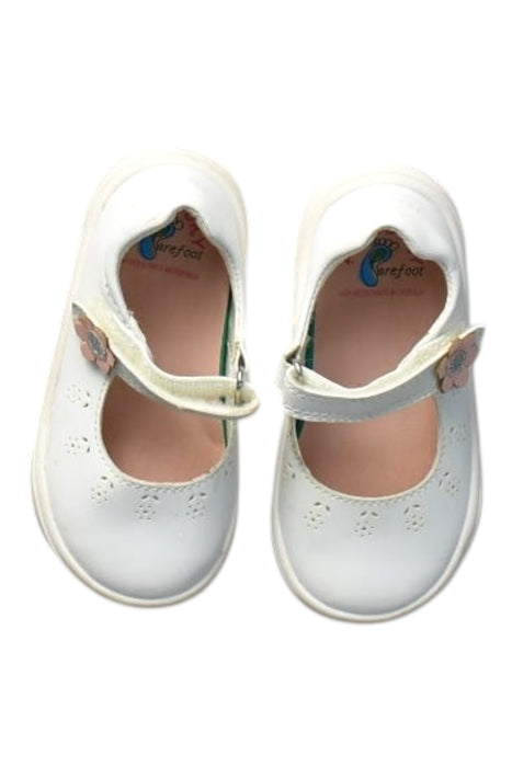 A White Flats from Pablosky in size 18-24M for girl. (Back View)