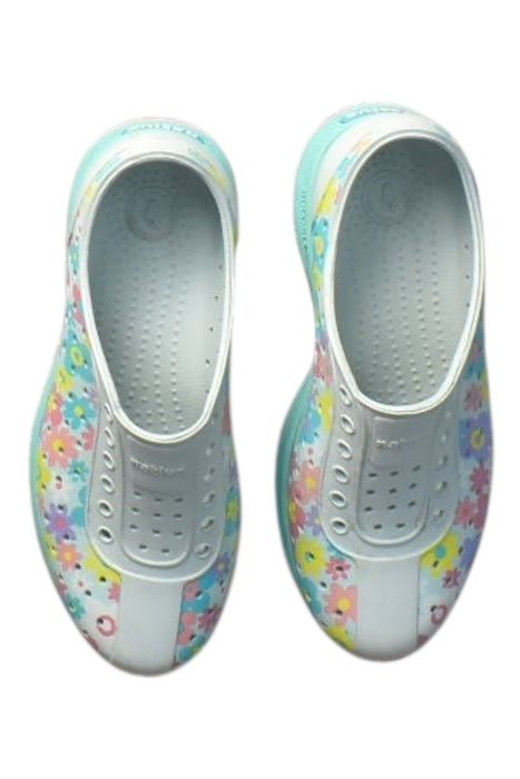 A Multicolour Sneakers from Native Shoes in size 7Y for girl. (Back View)