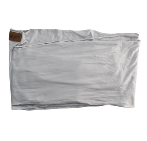 A White Baby Carriers from Chekoh in size Newborn for boy. (Front View)