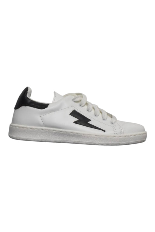 A White Sneakers from Neil Barrett Kids in size 9Y for boy. (Front View)