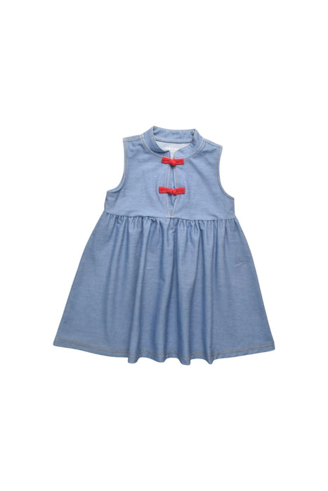 A Blue Sleeveless Dresses from Oeteo in size 4T for girl. (Front View)