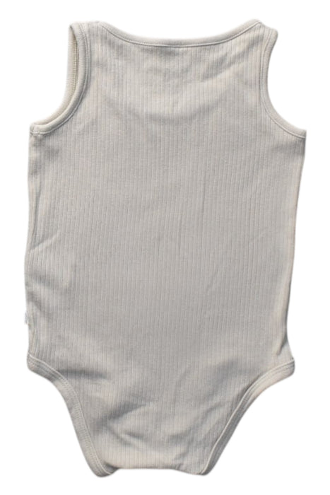 A Ivory Sleeveless Bodysuits from Mori in size 6-12M for boy. (Back View)