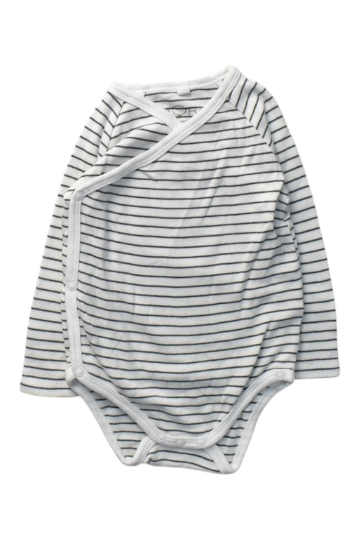 A White Long Sleeve Bodysuits from Mori in size 6-12M for boy. (Front View)