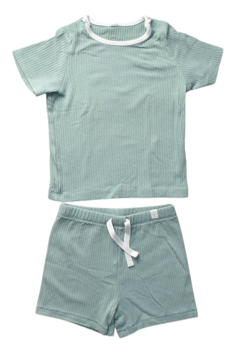 A Green Shorts Sets from Mori in size 6-12M for boy. (Front View)