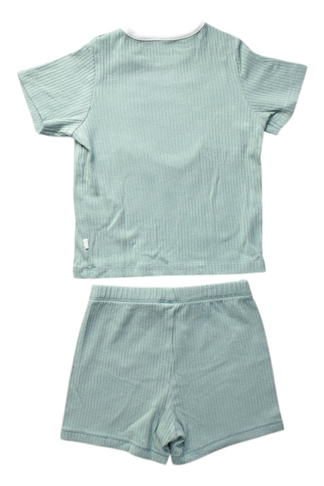 A Green Shorts Sets from Mori in size 6-12M for boy. (Back View)