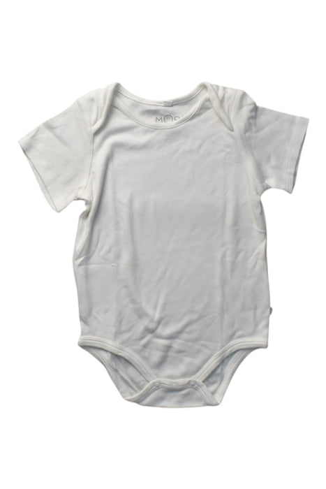 A White Short Sleeve Bodysuits from Mori in size 18-24M for girl. (Front View)