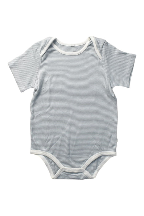 A Blue Short Sleeve Bodysuits from Mori in size 18-24M for boy. (Front View)