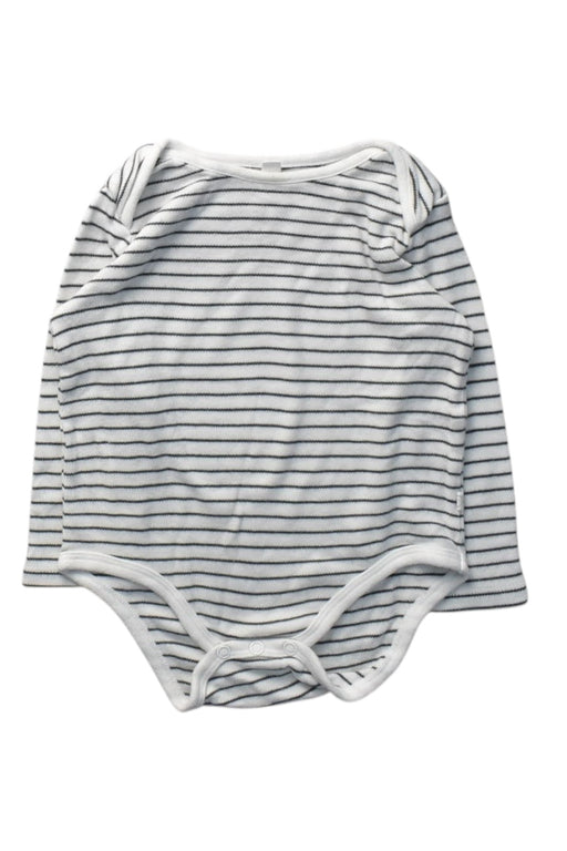 A White Long Sleeve Bodysuits from Mori in size 6-12M for boy. (Front View)