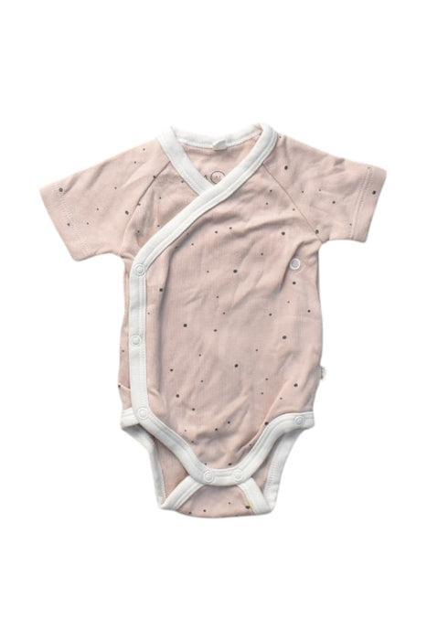 A Pink Short Sleeve Bodysuits from Mori in size Newborn for girl. (Front View)