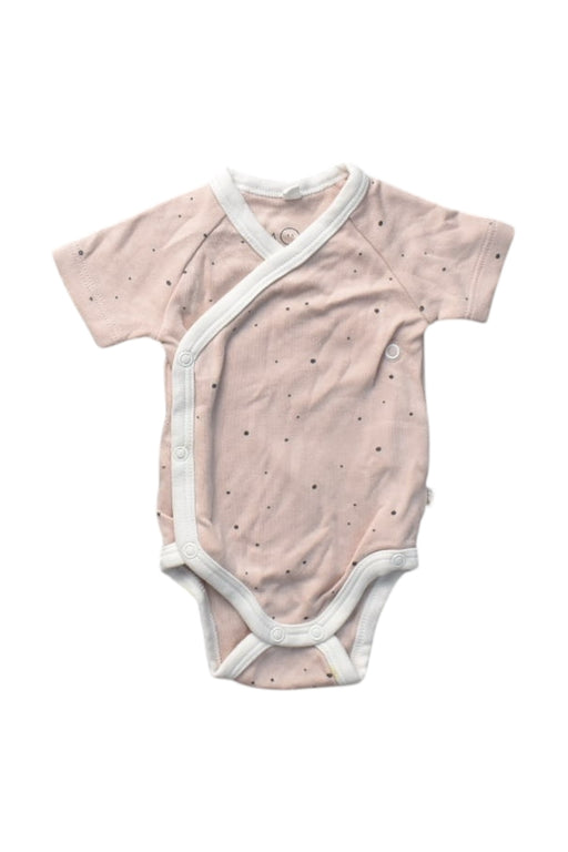 A Pink Short Sleeve Bodysuits from Mori in size Newborn for girl. (Front View)