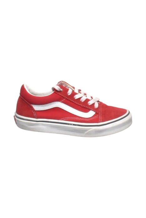 A Red Sneakers from Vans in size 9Y for boy. (Front View)