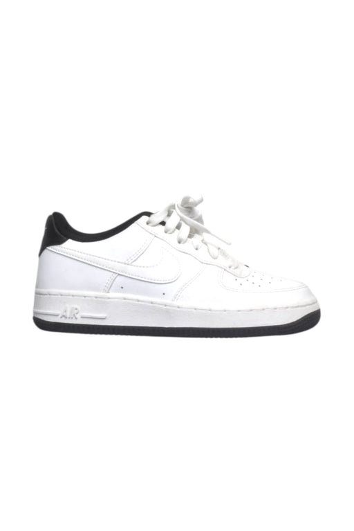 A White Sneakers from Nike in size 10Y for boy. (Front View)